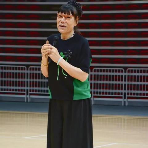 (修仙手游排行榜前十名2020)修仙手游排名第一：绝世天才在修真世界的辉煌征程
